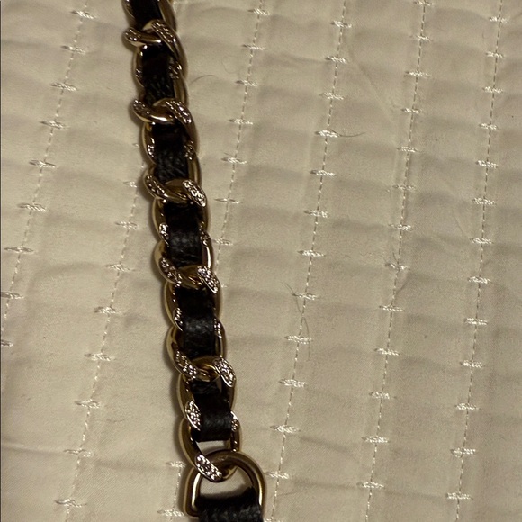 Elegant Bandolier Black and Gold Chain Strap - Picture 2 of 4